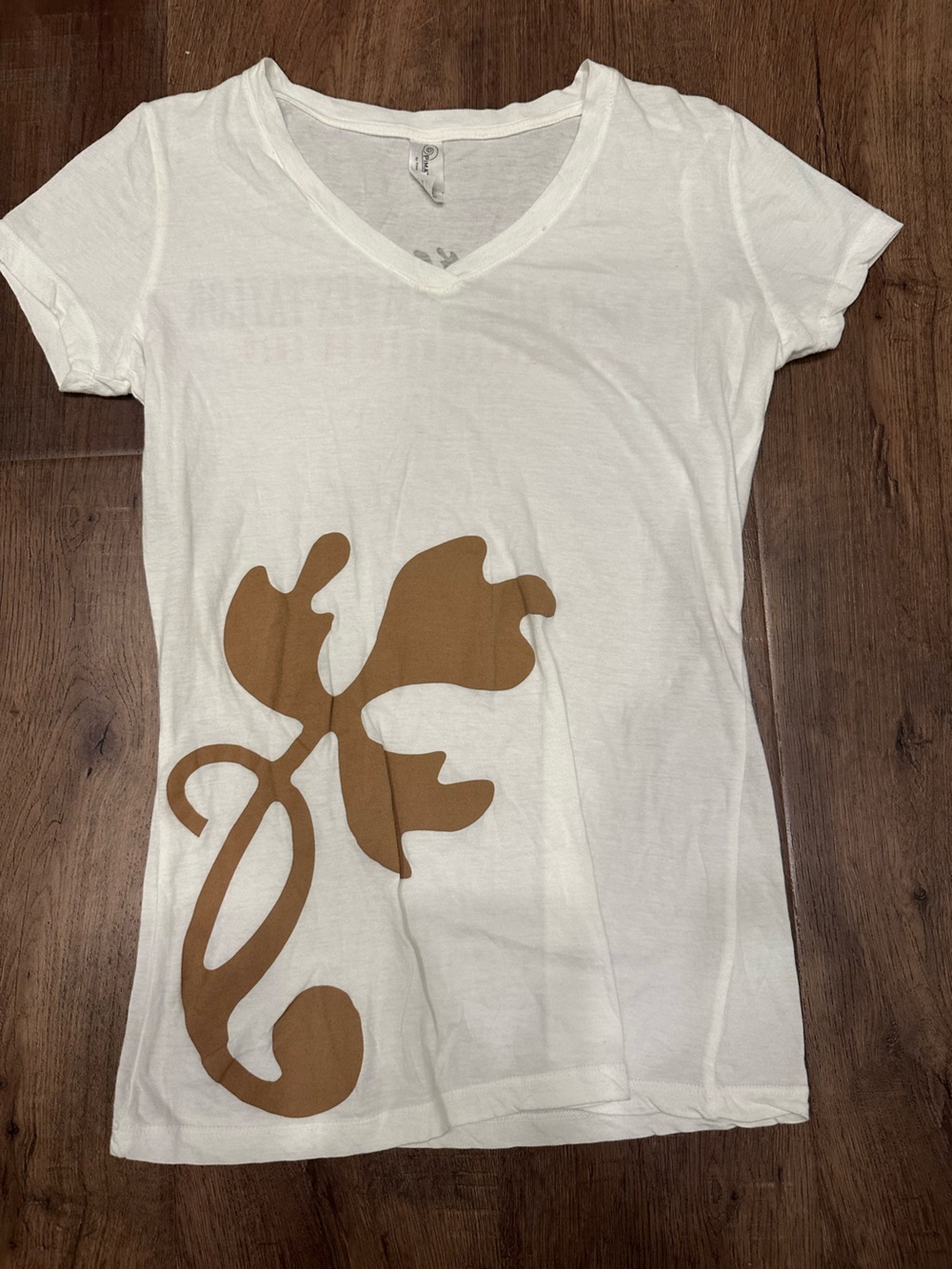 Carole king reunion tee, White V‑Neck Tee with Brown Floral Graphic size medium